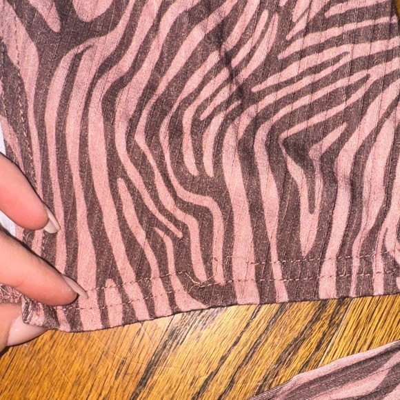 ASOS Zebra Print V-Neck open front Blouse size 4 - Picture 3 of 8